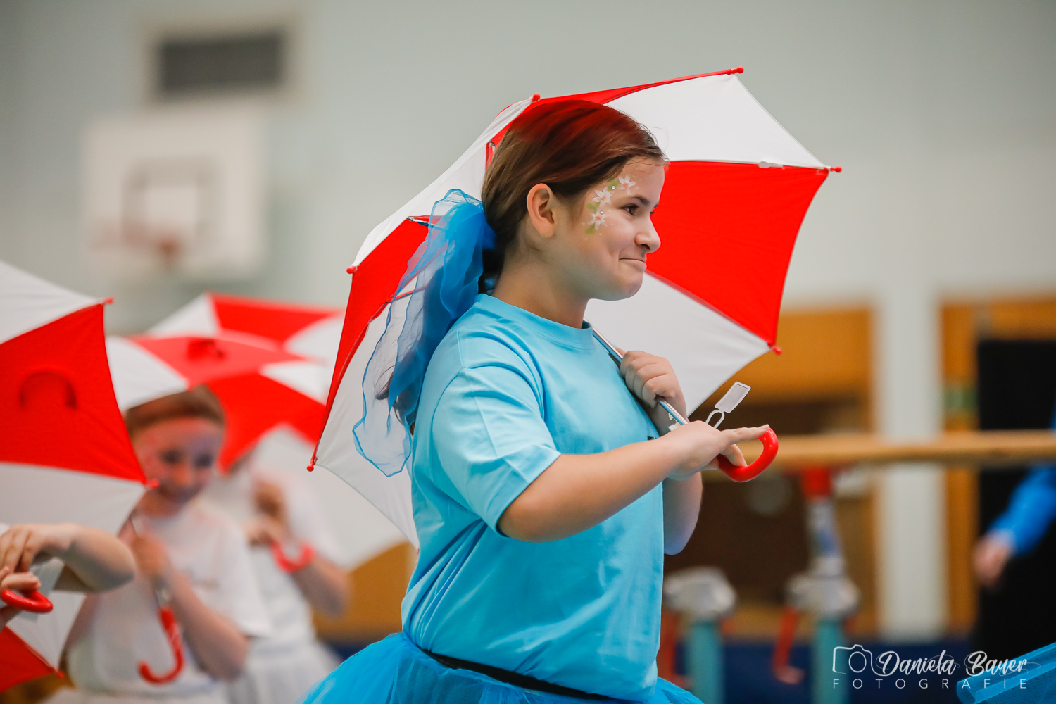 Kleine Feen in den Zweigen_6